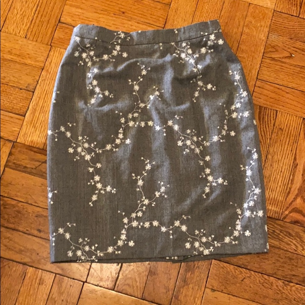 Gorgeous grey wool Escada skirt